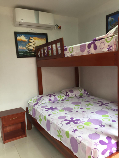 Others 5, Hostal Sarai, Pedernales
