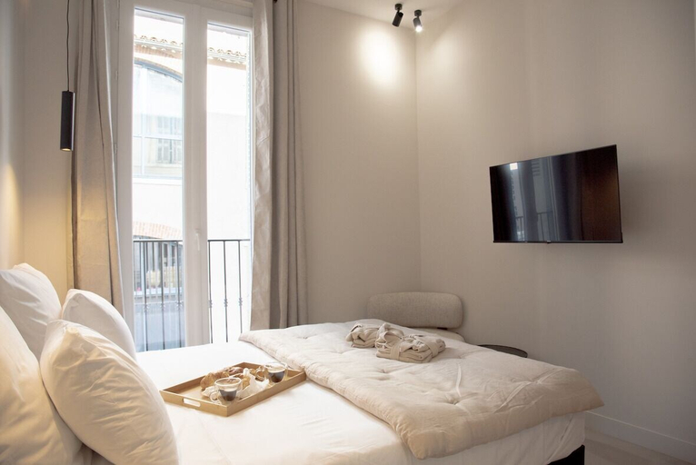 Bedroom 2, Mouchki, Bouches-du-Rhône