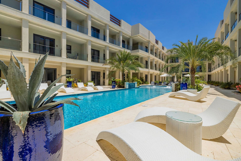 Exterior & Views 2, 2BR 2BA Top Floor Corner w Amazing Views Gym