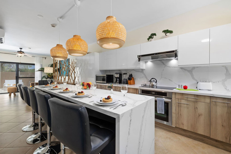 Others 5, Upscale Gated Community Oasis Close to the Beach