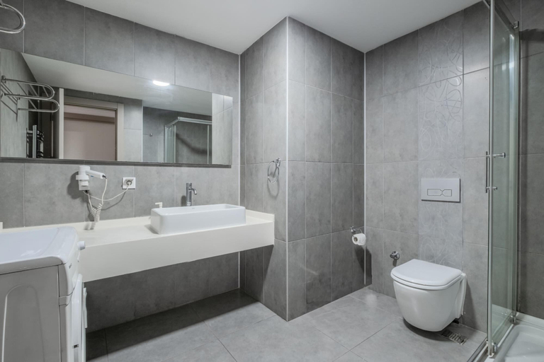 Bathroom 5, Residence 5 min to Metro 30 min to IST Airport, Bağcılar