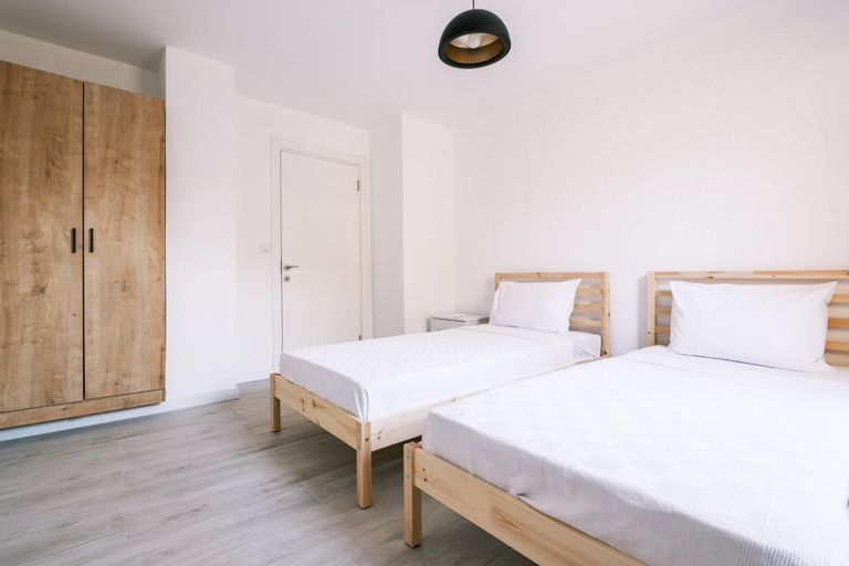 Room 2, Comfy Flat w Patio 3 min to Beach in Bodrum, Bodrum
