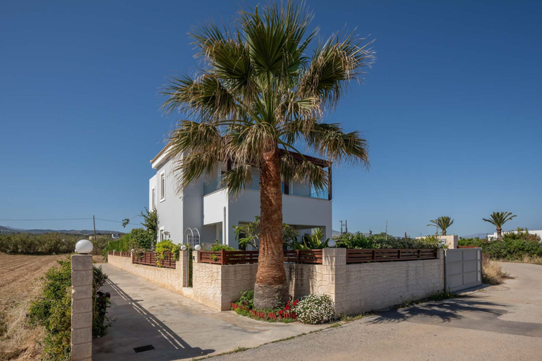 Room 2, Villa Elena Beach - With Private Heated Pool, Crete