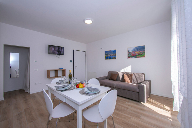 Room 2, Appartamento Blu in Riva del Garda, Trento