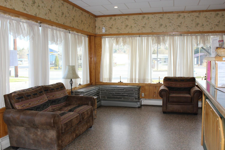 Public Area 2, The Canyon Motel, Tioga
