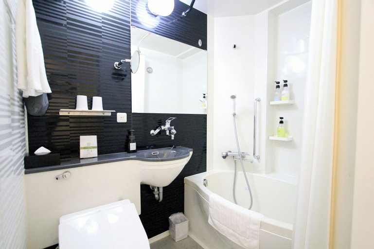 Bathroom 30