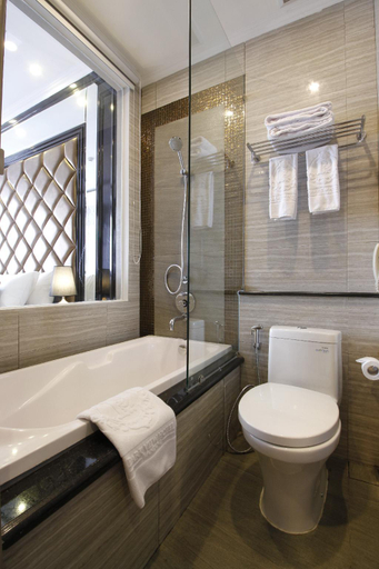 Bathroom 19