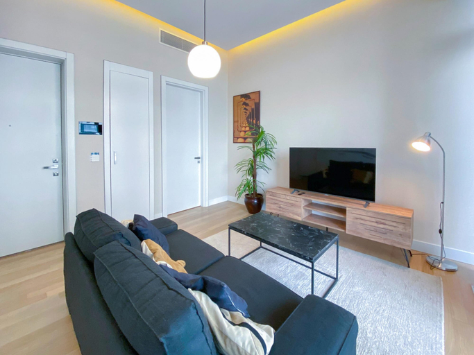 Room 5, Modern Residence w Balcony 5 min to Istinye Mall, Sarıyer
