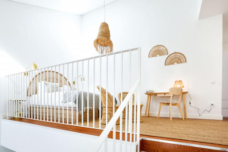 Others 4, Under the Moon Apartment, Faro