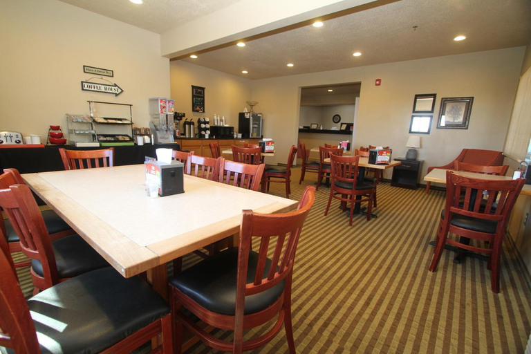 Food & Drinks 5, Bowman Inn and Suites, Bowman