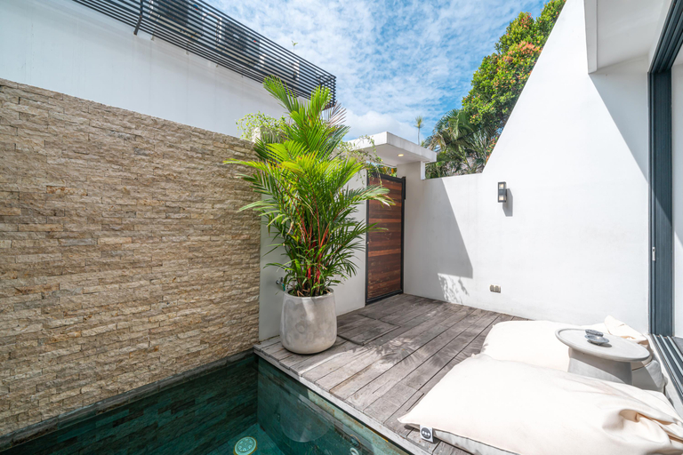 Sport & Beauty 4, Loft Erika: Elegant 1 BR Luxury Loft in Berawa, Badung