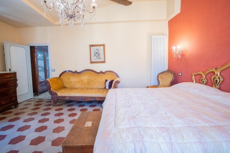Room 5, Casa Torre San Romano, Lucca
