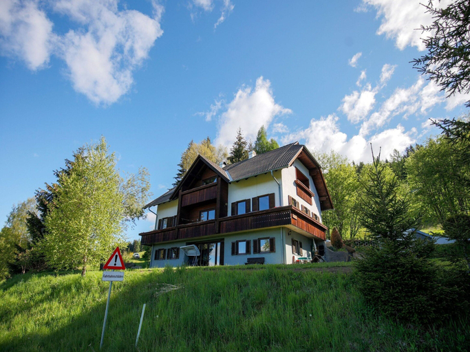 Others 5, Apartment in Mooswald in Carinthia With Pool, Villach Land