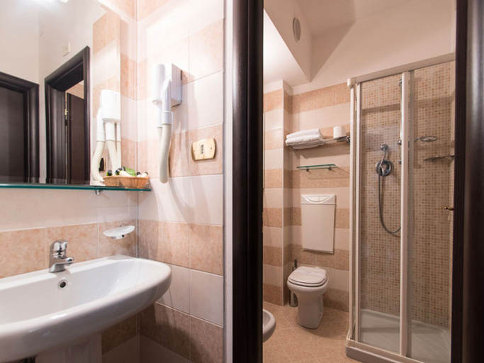Bathroom, Residence Loano 2 Village Studio Apartment 3 Pax, Savona