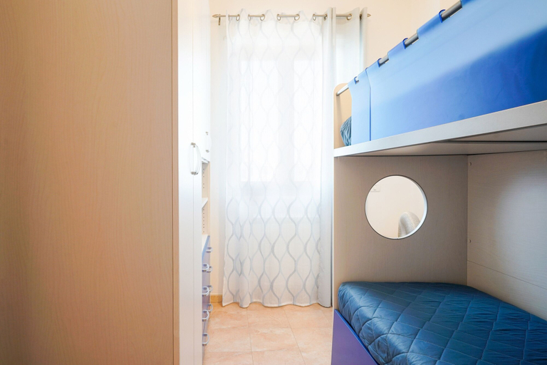 Bedroom 4, Appartamento a Torre Canne con Balcone, Brindisi