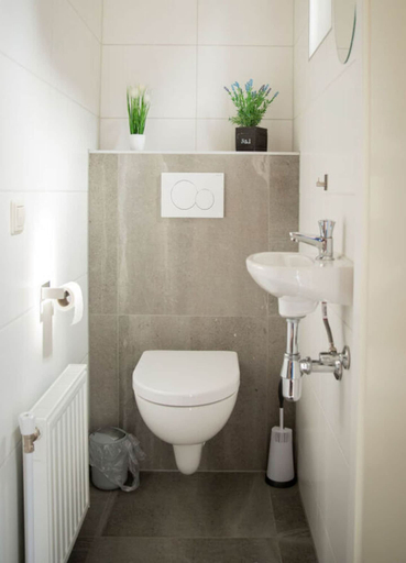 Bathroom 5, Huijsmans Verhuur Type A de Luxe Zuiderdiep 32, Goedereede