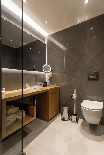 Bathroom 5, Corfu Holiday Palace Hotel, Ionian Islands