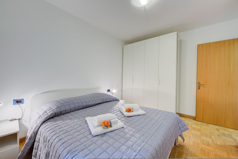 Room 2, Casa Karin in Riva del Garda, Trento