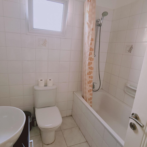 Room 4, 99 LIM - Stay Almeria Apartment