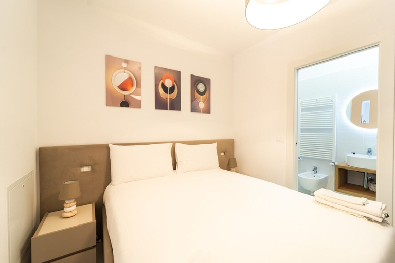 Bedroom 3, Appartamento moderno con patio privato Mascarella, Bologna