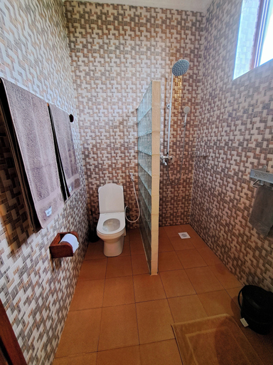 Bathroom 4, Mimi na wewe villa, Kaskazini 'A'