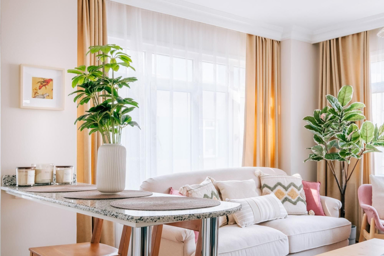 Room 5, Charming Oasis w Balcony 5 min to Bull Statue, Kadıköy