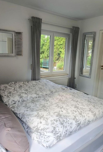 Room 5, Apartment in Lower Saxony, Pinneberg