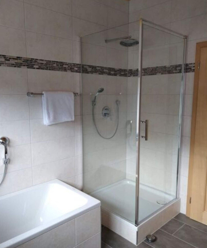 Bathroom 3, Alpine Summer Holiday Apartment, Garmisch-Partenkirchen