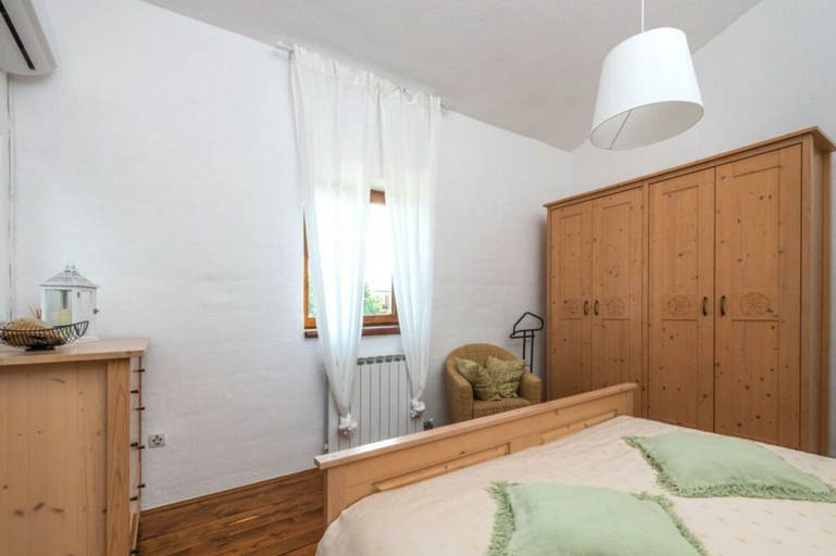 Room 5, Villa Wish Comfortable Holiday Residence, Svetvinčenat