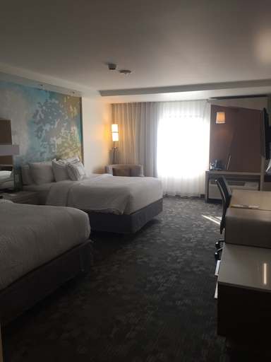 Bedroom 4, Courtyard Bay City, Bay