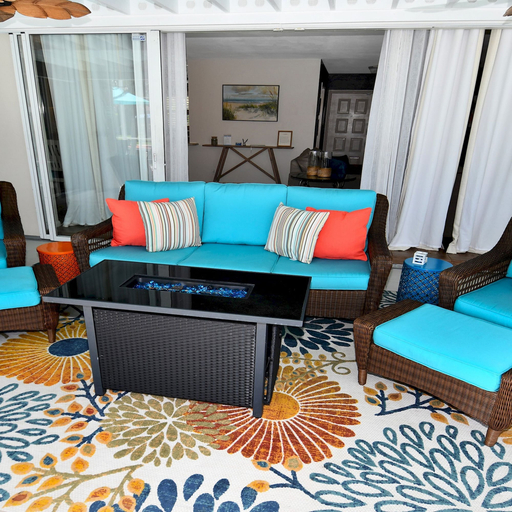 Room 4, Coral Sunshine - Large South Terrace With Pool spa, Lee