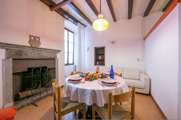 Room 4, Sergio Il Gufo - Orange in Historic Cente, Brescia