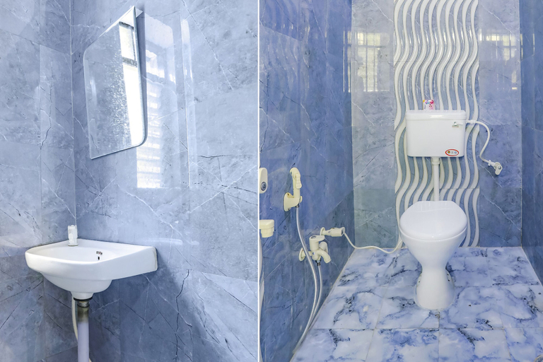 Bathroom, Fabhotel Universal Stay Inn, Nagpur
