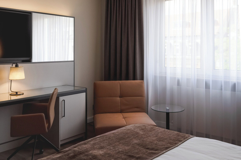 Bedroom 3, Leonardo Hotel Heidelberg City Center, Heidelberg