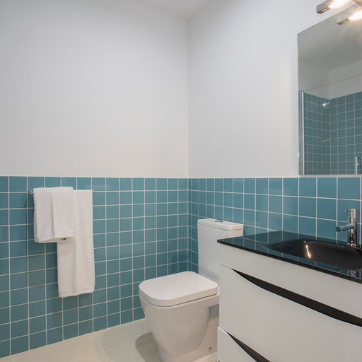 Room 3, Liiiving in Porto Downtown Luxury Apartment 2T, Porto