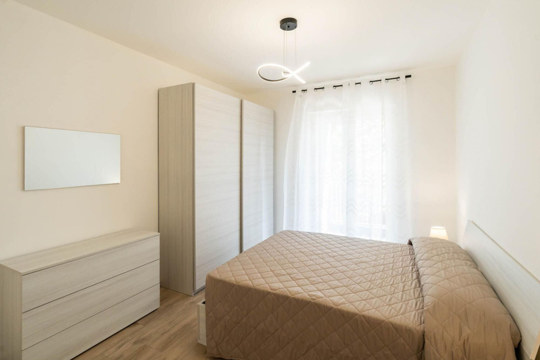 Room 3, Dimora Rosselli - Appartamento 4, Brindisi
