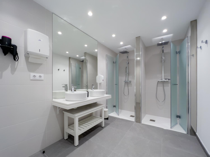 Bathroom 2, Hostel Charino, Pontevedra