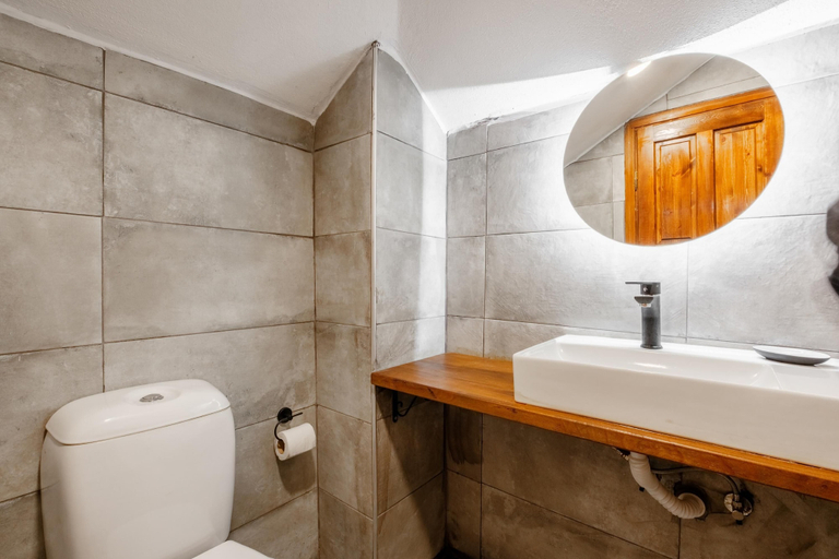 Room 2, Villa With Spacious Garden in Sapanca, Izmit