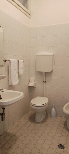Bathroom 2, Hotel Rossella, Rimini
