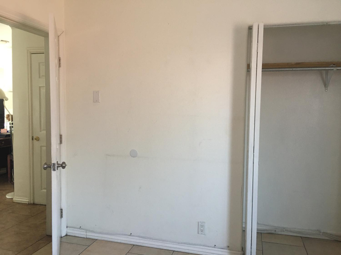 Others 4, Warm Rooms, Los Angeles