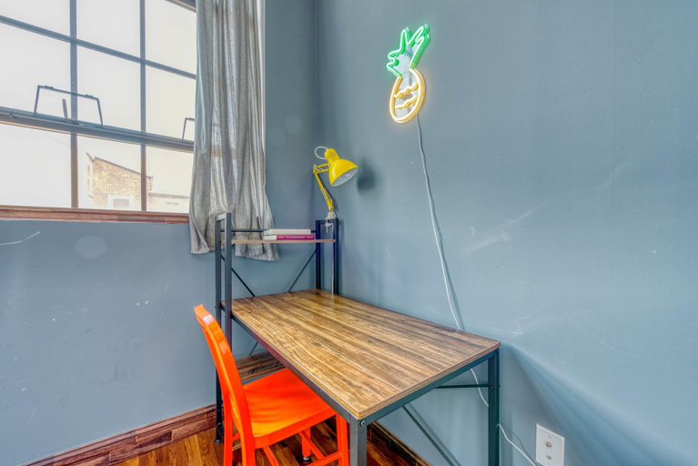 Room 3, Sosuite 2BR Apt w W D Gym On-site Restaurant, Philadelphia