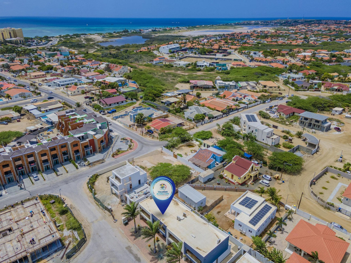 Exterior & Views 2, Serene Designer Gem Walk to Beach Strip Pool