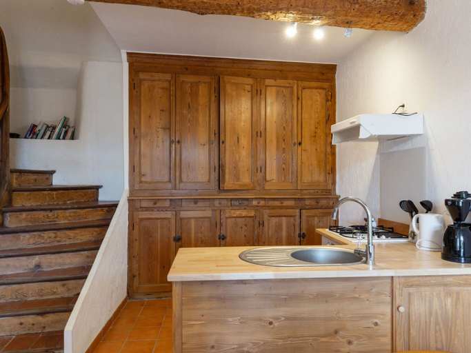 Private kitchen 3, Holiday Home in Tautavel Near Gorges de Gouleyrous, Pyrénées-Orientales