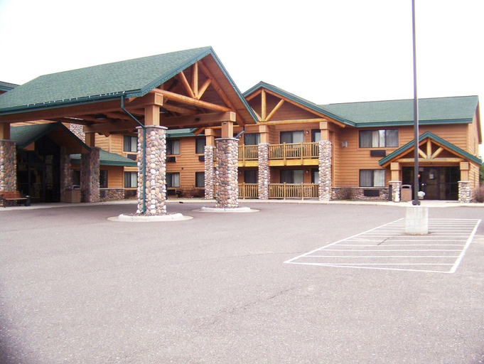Exterior & Views 2, Shell Lake Lodge, a Travelodge by Wyndham, Washburn