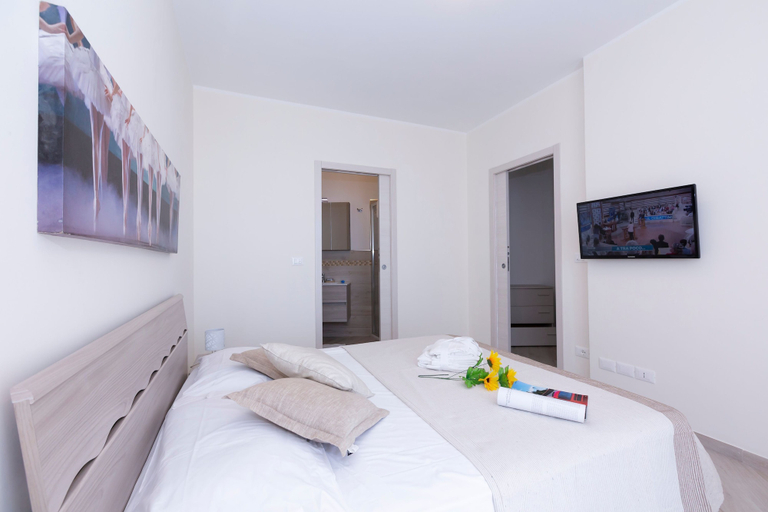 Room 2, Serena 2 in Alassio With 2 Bedrooms and 2 Bathrooms, Savona