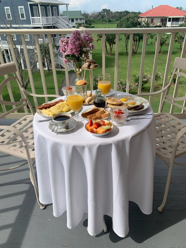 Food & Drinks 5, Elsa's Place Bed and Breakfast, Jefferson