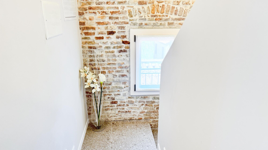 Others 5, Graceful Apartments Hell Apartment by Ca-sa Check, Venezia
