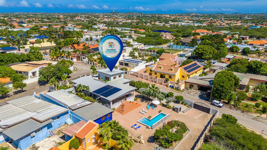 Exterior & Views 2, Spacious 4BR Villa Private Pool Cozy Location