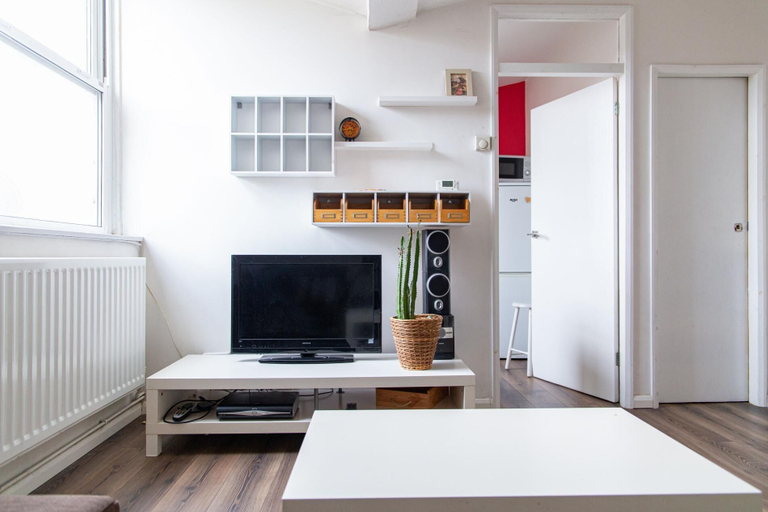 Others 5, Plush Stay for Four in Central Brixton, London