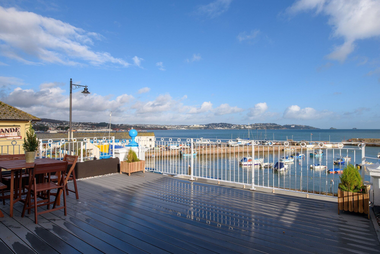Room 2, Quayside View in Paignton, Torbay